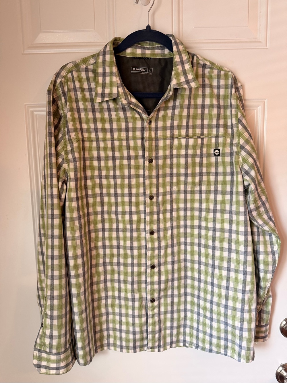 Hi-Tec Men's Green and White Plaid Long-Sleeve Button-Down Shirt